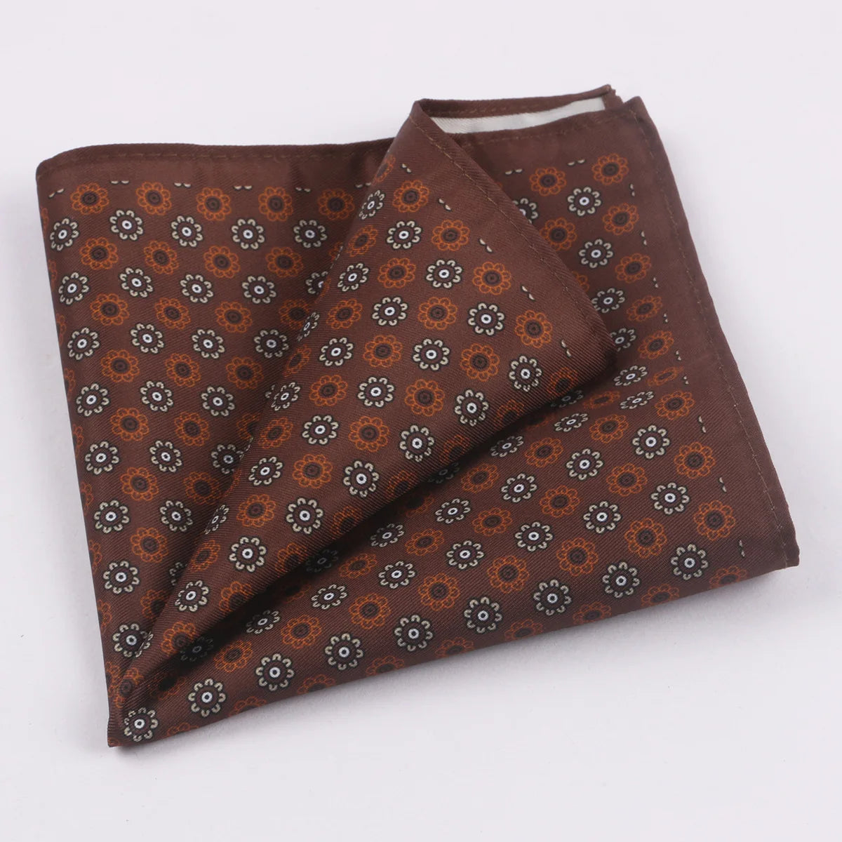 Costume pour hommes, écharpe de poche, poitrine, robe Yanhui, impression rétro, motif Simple britannique, marée d'affaires, décoration de mariage