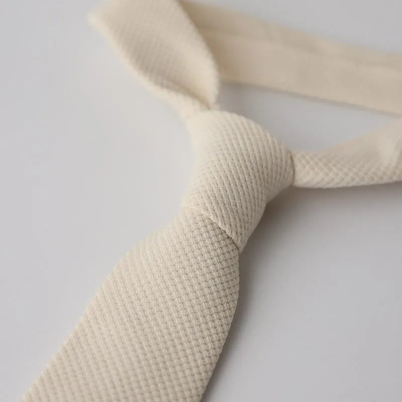 Cravates Tricot à bout pointu