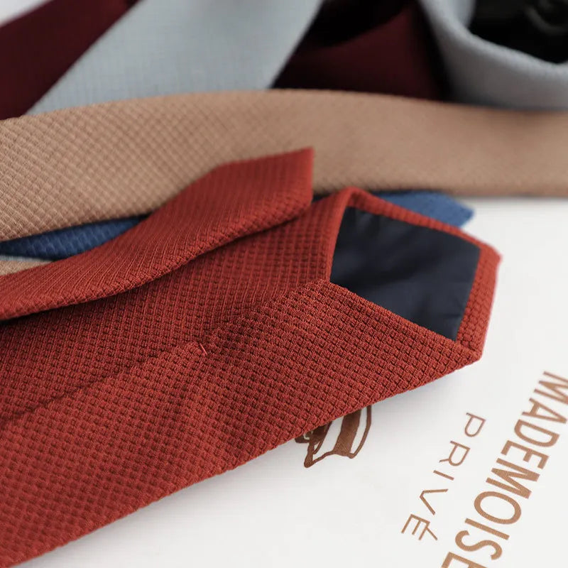 Cravates Tricot à bout pointu