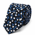 Cravate homme motif Liberty noir fleurs blanches et bleues en coton, largeur 7 cm