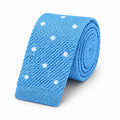 Cravate en Tricot Bleu Ciel à Pois Blancs - Maille Texturée à Bout Carré