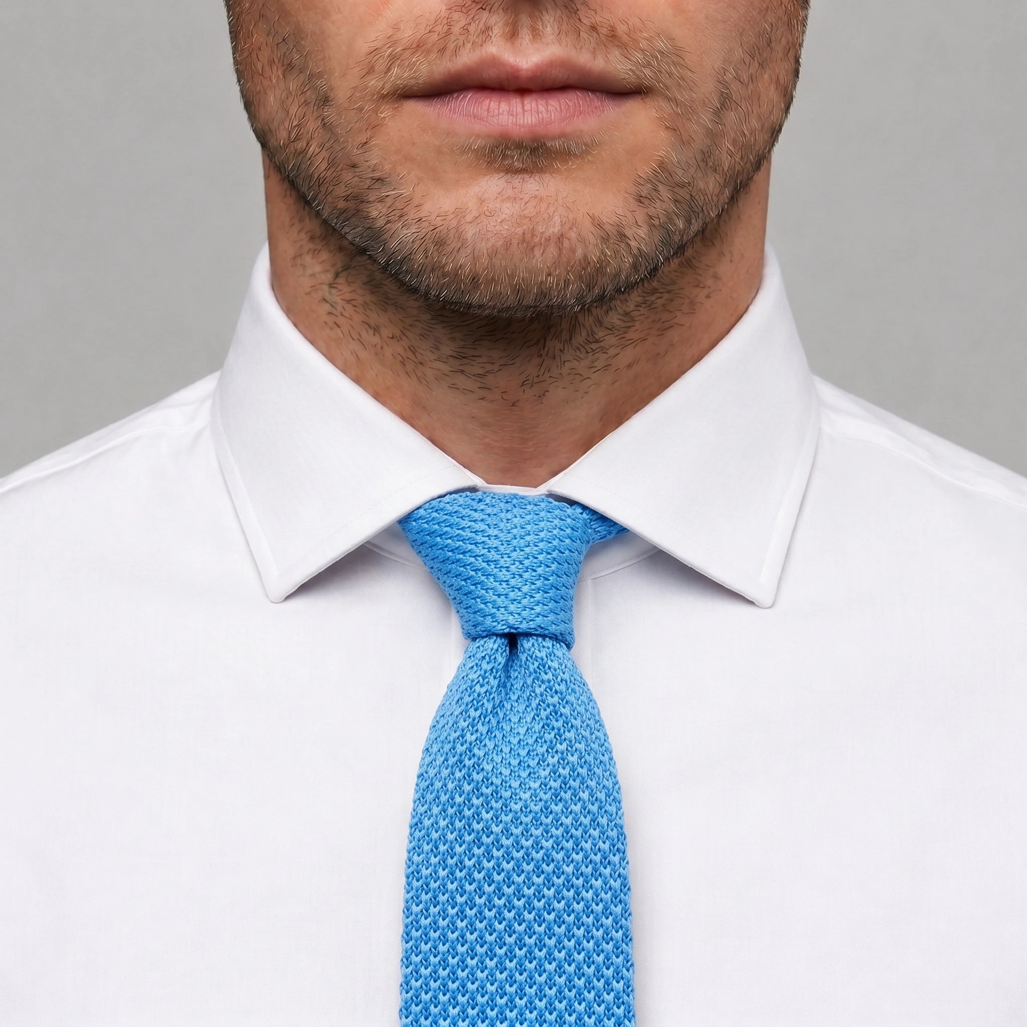 Cravate en Tricot Bleu Ciel pour Homme - Maille Texturée à Bout Carré