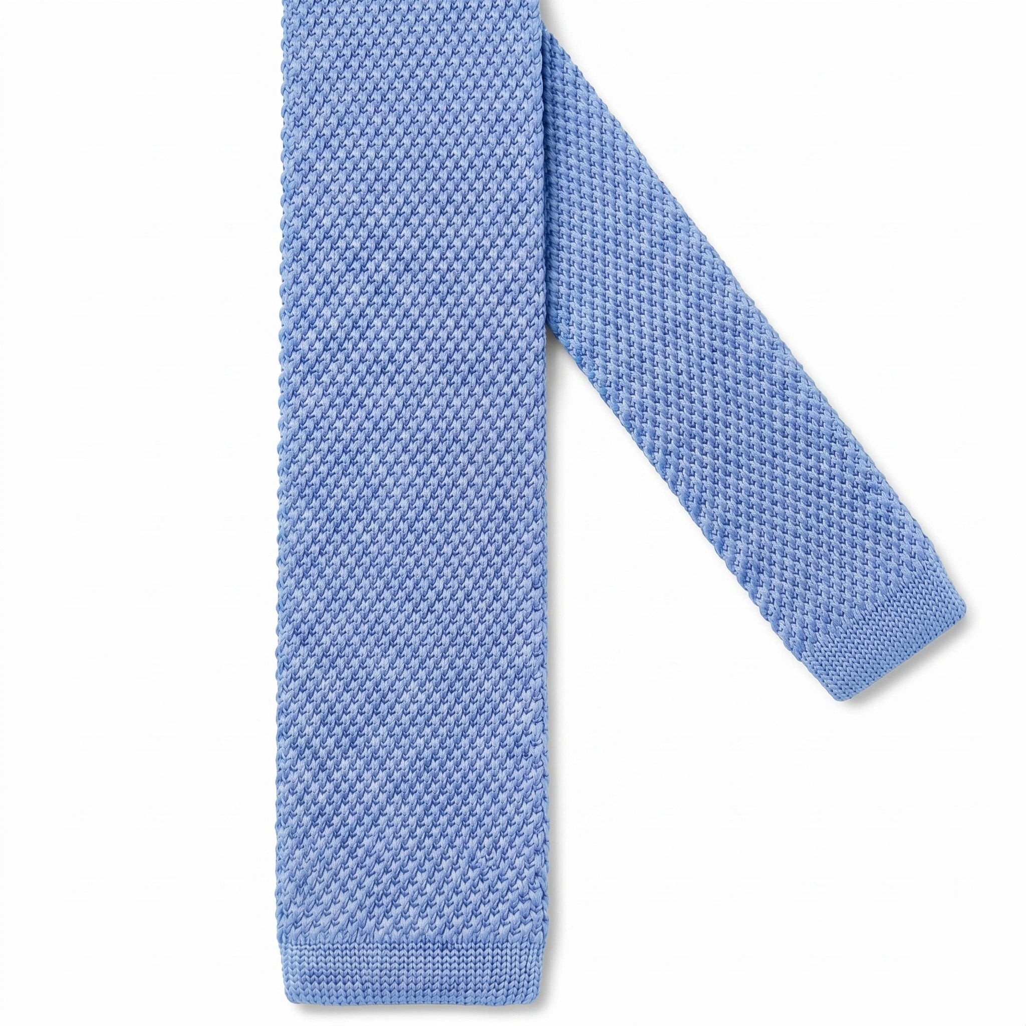 Cravate en Tricot Bleu Clair - Maille Fine et Bout Carré