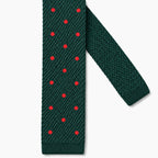 Cravate en Tricot Vert Sapin à Pois Rouge - Maille Texturée à Bout Carré