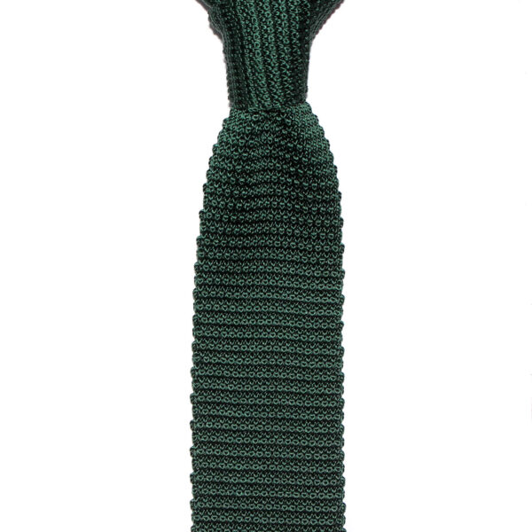 cravate tricot verte unie en soie nouée