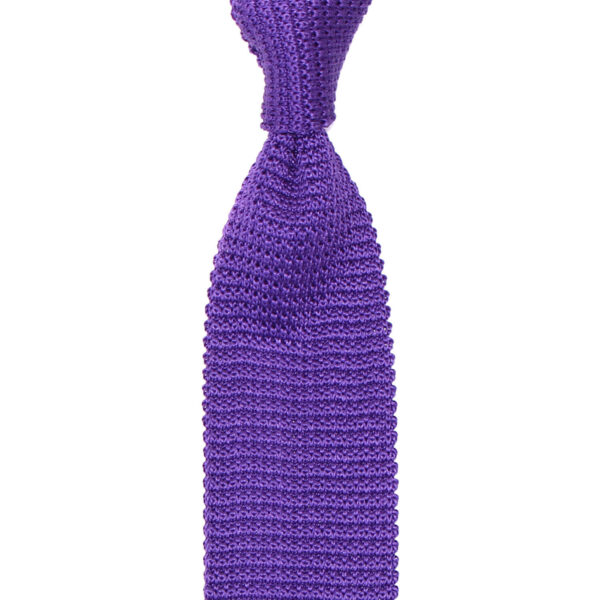 cravate tricot violette unie en soie nouée